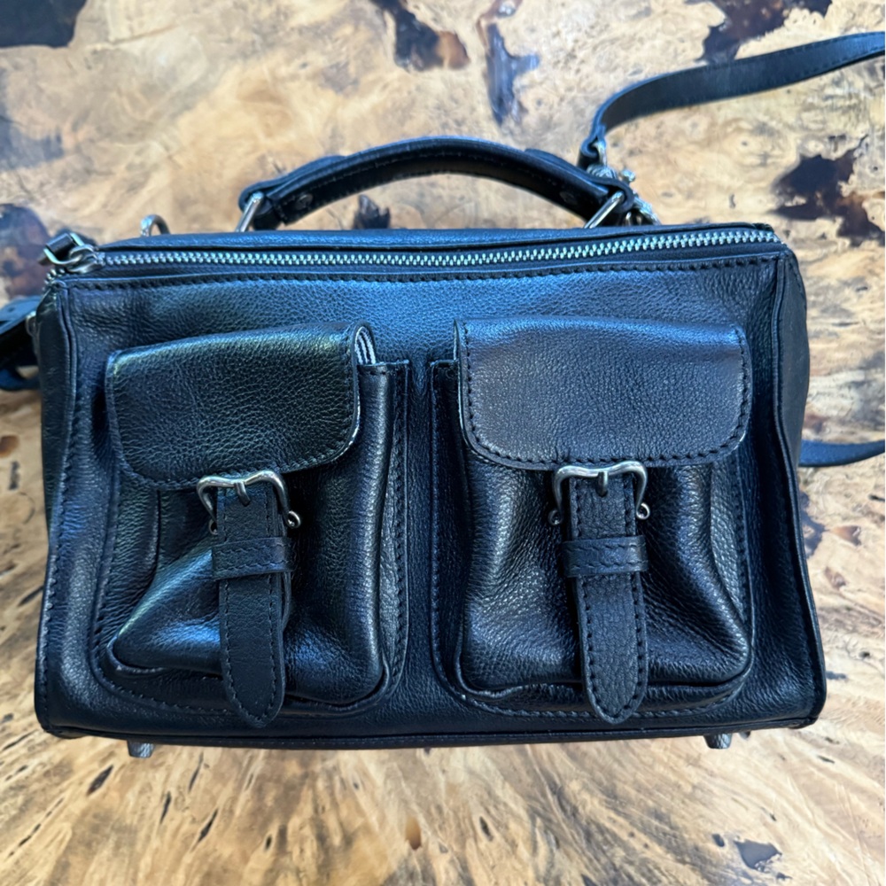 Old Trend Black Leather Bag
